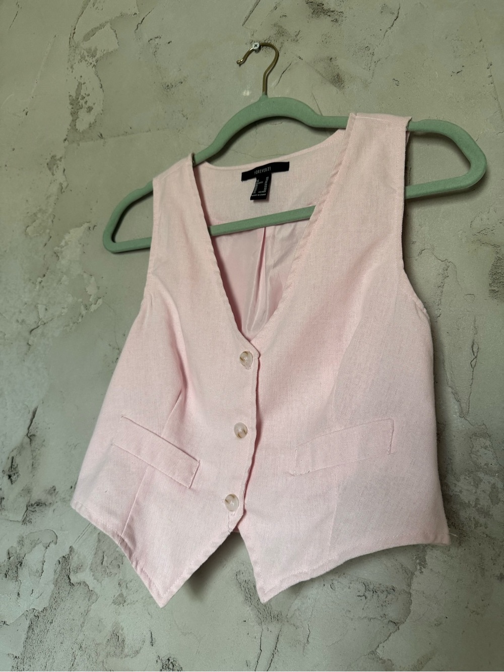 Forever 21 Light Pink Button-Front Cropped Vest